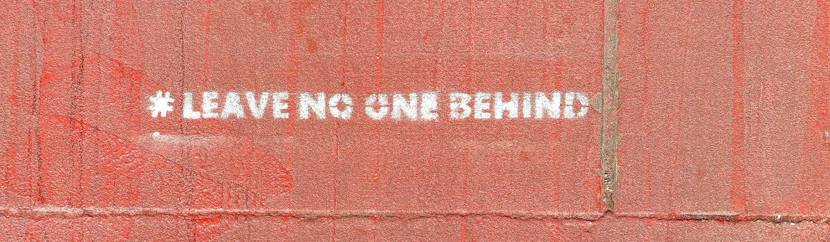#LeaveNoOneBehind Graffiti by Etienne Girardet